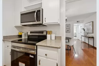 1101 Continentals Way 112, Belmont, CA 94002 - Photo 10