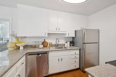 1101 Continentals Way 112, Belmont, CA 94002 - Photo 12