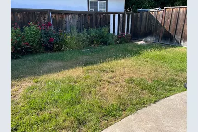 57 Dumbarton Ave, Redwood City, CA 94063 - Photo 32