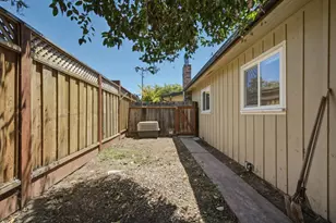 530 B St, Hollister, CA 95023 - Photo 28