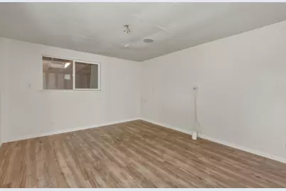530 B St, Hollister, CA 95023 - Photo 36
