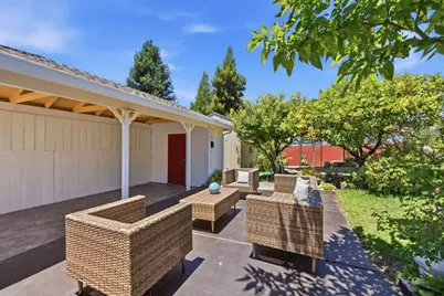 1654 D St, Hayward, CA 94541 - Photo 38