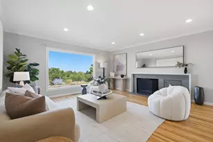 25900 Vinedo, Los Altos Hills, CA 94022 - Photo 4