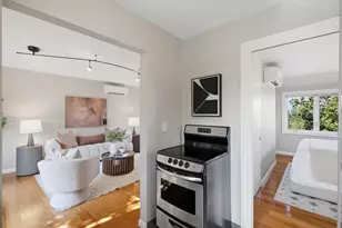 25900 Vinedo, Los Altos Hills, CA 94022 - Photo 40