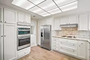 8493 Grenache Ct, San Jose, CA 95135 - Photo 6