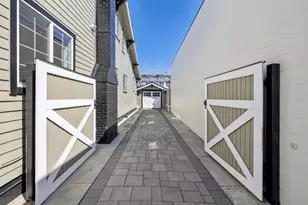 917 Howard Ave, Burlingame, CA 94010 - Photo 54