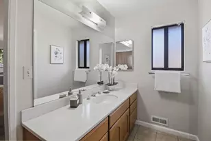 701 Christine Dr, Palo Alto, CA 94303 - Photo 28