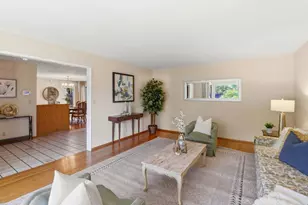 701 Christine Dr, Palo Alto, CA 94303 - Photo 2