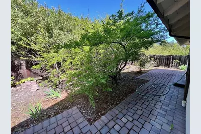 701 Christine Dr, Palo Alto, CA 94303 - Photo 44