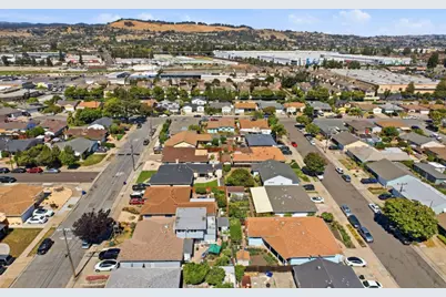 762 Portola Dr, San Leandro, CA 94578 - Photo 50