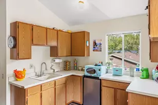 25193 Flanders Dr, Carmel, CA 93923 - Photo 46