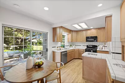 1386 Hillside Cir, Burlingame, CA 94010 - Photo 14