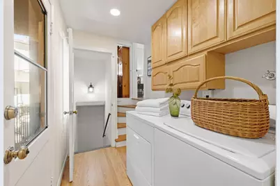 1386 Hillside Cir, Burlingame, CA 94010 - Photo 18