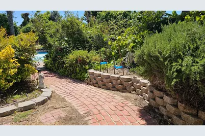 1296 Dentwood Dr, San Jose, CA 95118 - Photo 36