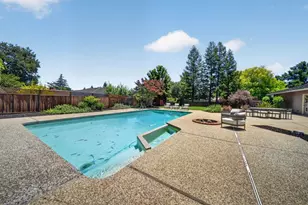 19348 Harleigh Dr, Saratoga, CA 95070 - Photo 26