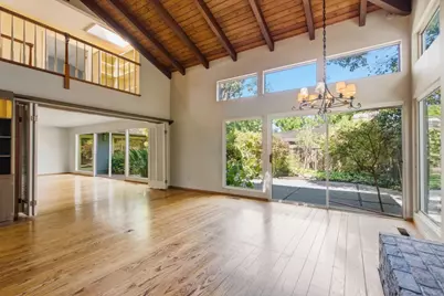 771 Center Dr, Palo Alto, CA 94301 - Photo 12