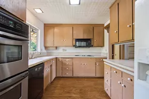 771 Center Dr, Palo Alto, CA 94301 - Photo 14