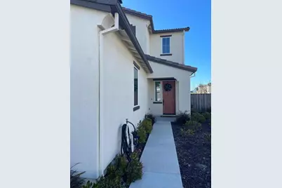 665 Tanoak Ct, Hollister, CA 95023 - Photo 2