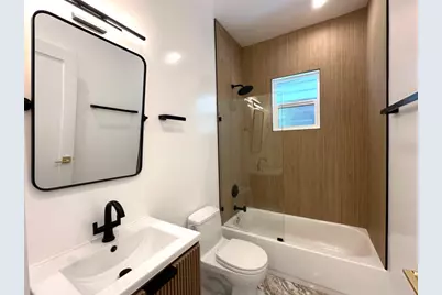 1372 Natoma St, San Francisco, CA 94103 - Photo 16