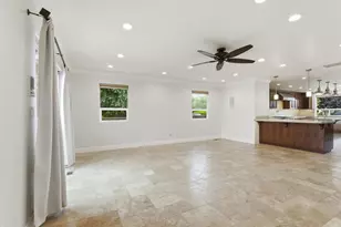 1008 El Toro Dr, Hollister, CA 95023 - Photo 8