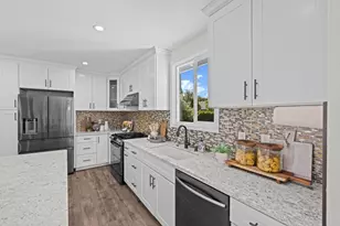 1555 Benton St, Santa Clara, CA 95050 - Photo 4