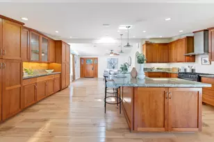 785 Lakechime Dr, Sunnyvale, CA 94089 - Photo 8