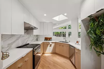 852 Ross Ct, Palo Alto, CA 94303 - Photo 14