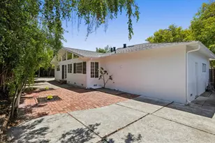 852 Ross Ct, Palo Alto, CA 94303 - Photo 28