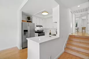 473 Costa Mesa Ter C, Sunnyvale, CA 94085 - Photo 10
