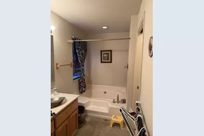 1636 Cavern Way, Modesto, CA 95358 - Photo 6