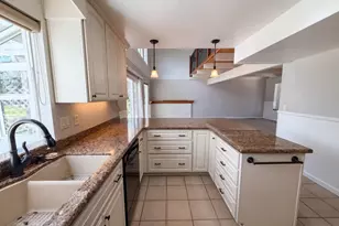 12007 Torrey Pines Dr, Auburn, CA 95602 - Photo 10