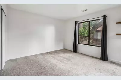 1555 Hecker Pass Rd E201, Gilroy, CA 95020 - Photo 4