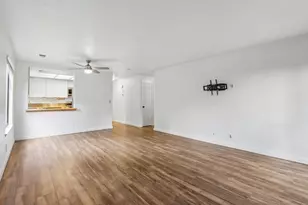 1555 Hecker Pass Rd E201, Gilroy, CA 95020 - Photo 12