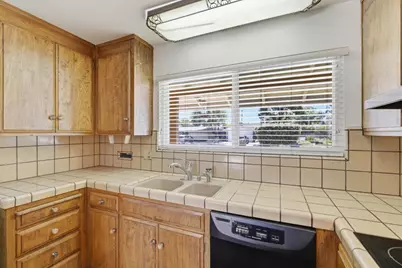1415 Santa Fe Dr, San Jose, CA 95118 - Photo 16