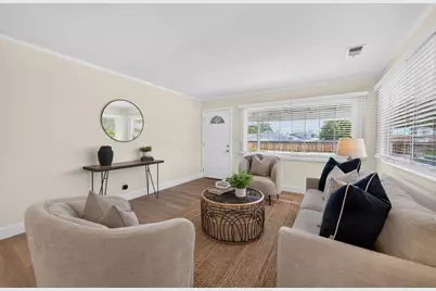 2477 Rossotto Dr, San Jose, CA 95130 - Photo 8