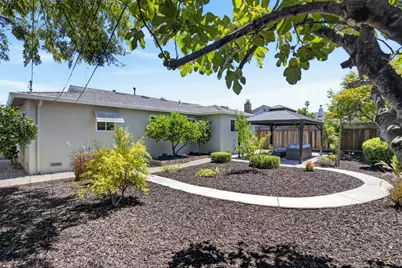 2477 Rossotto Dr, San Jose, CA 95130 - Photo 30