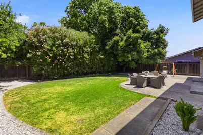 2260 Constitution Dr, San Jose, CA 95124 - Photo 40