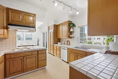 1233 Bellevue 9, Burlingame, CA 94010 - Photo 16