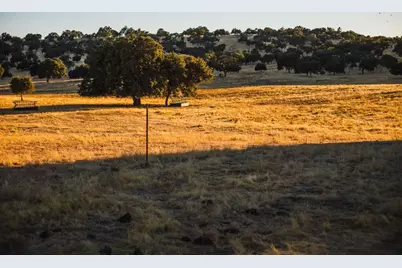 70180 Jolon Rd, Bradley, CA 93426 - Photo 2