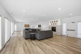 10043 Long Oak Ln, Cupertino, CA 95014 - Photo 56