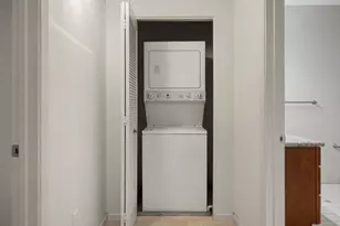1445 Fruitdale Ave 321, San Jose, CA 95128 - Photo 28
