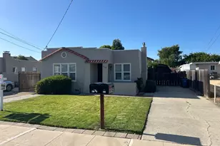 612 Central Ave, Salinas, CA 93901 - Photo 1