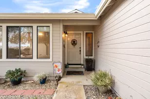 729 Helen Dr, Hollister, CA 95023 - Photo 4