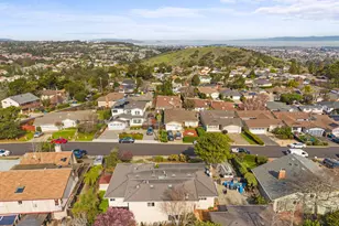 2725 Belmont Canyon Rd, Belmont, CA 94002 - Photo 2
