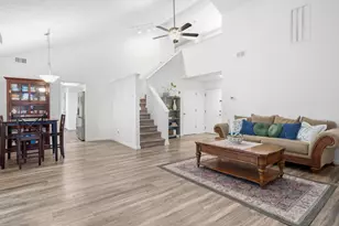37 Coyle Creek Cir, Fair Oaks, CA 95628 - Photo 6
