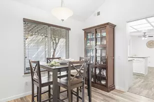 37 Coyle Creek Cir, Fair Oaks, CA 95628 - Photo 8