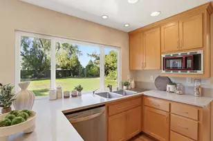 560 Tawny Dr, Pleasanton, CA 94566 - Photo 12