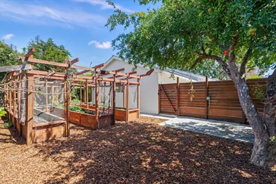 1235 Shamrock Dr, Campbell, CA 95008 - Photo 48