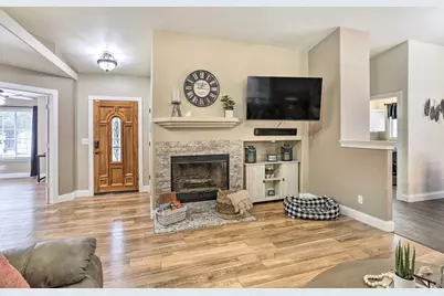 5902 Beaumont Dr, Redding, CA 96003 - Photo 4
