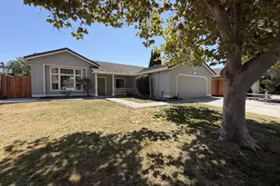 871 Joe Borovich Dr, Hollister, CA 95023 - Photo 2
